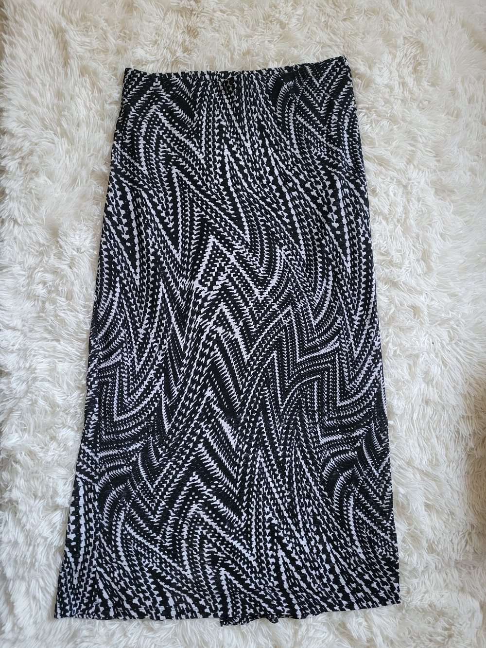 Bobeau Maxi Skirt Sz Med Stretchy Chevron Geometric Abstract Lined Modest Black